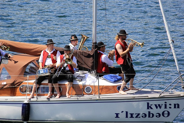 中創造新高 中創造新高